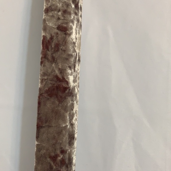 VELVET SCARF NWT - Picture 6 of 7